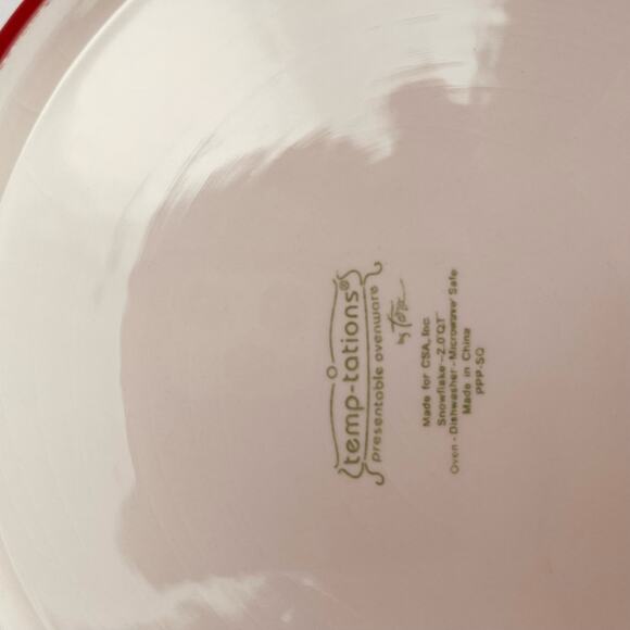 Vintage Temp-Tations presentable Ovenware by Tara-Snowflake 2 qt. Casserole - Picture 5 of 5